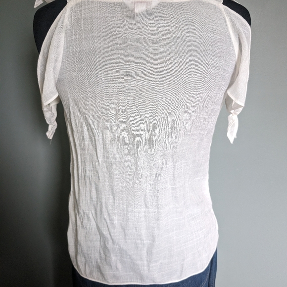Candie's White Lace Blouse - Picture 11 of 12